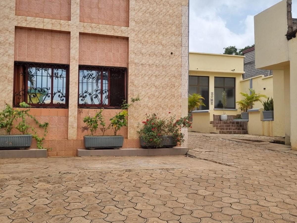 Appart Hotel Mireille Yaounde Luaran gambar